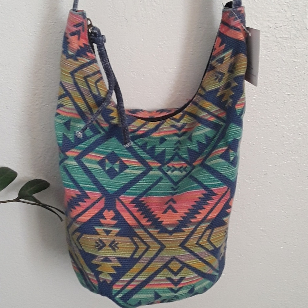 Lulu Canvas Bucket Crossbody bag